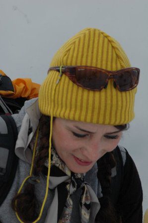 لیلا اسفندیاری، اولین زن ایرانی که توانست قله‌های نانگاپاربات و  گاشربروم ۲ را درنوردد