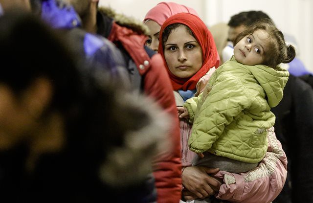 جهان مردسالار در مورد زنان پناه‌جو هارتر است