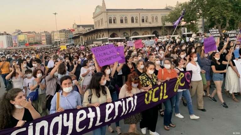 جنبش زنان در ترکیه